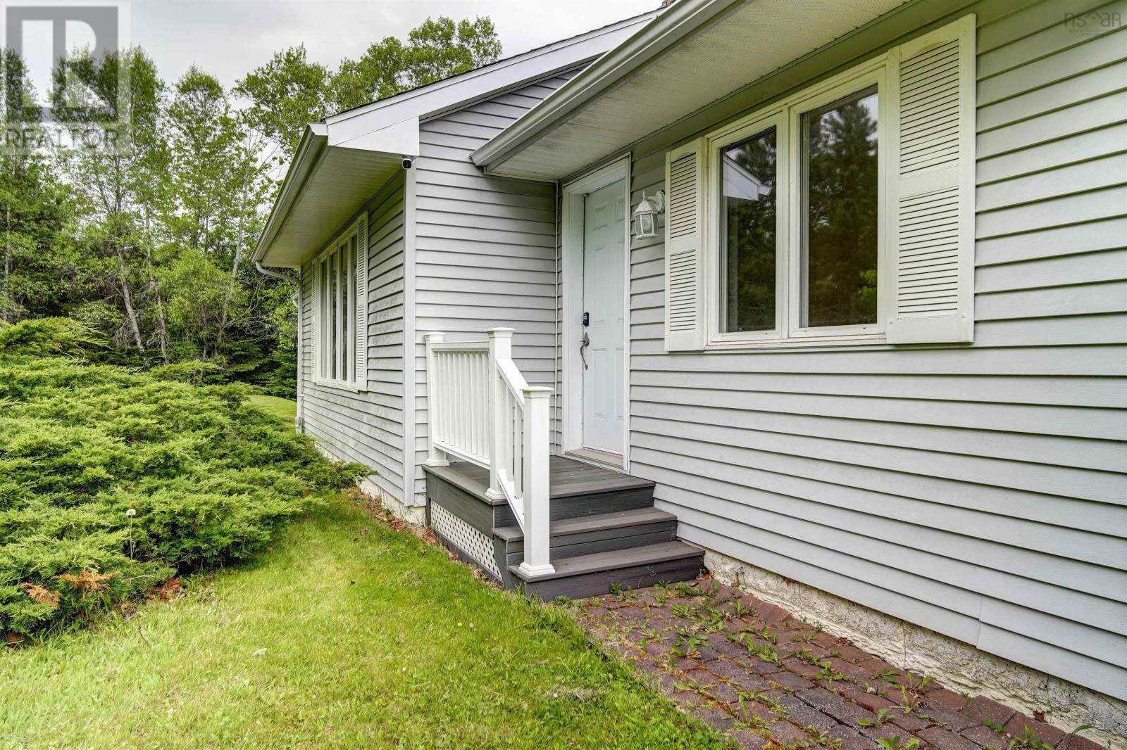 Property at 122 Saxby Lane image 5