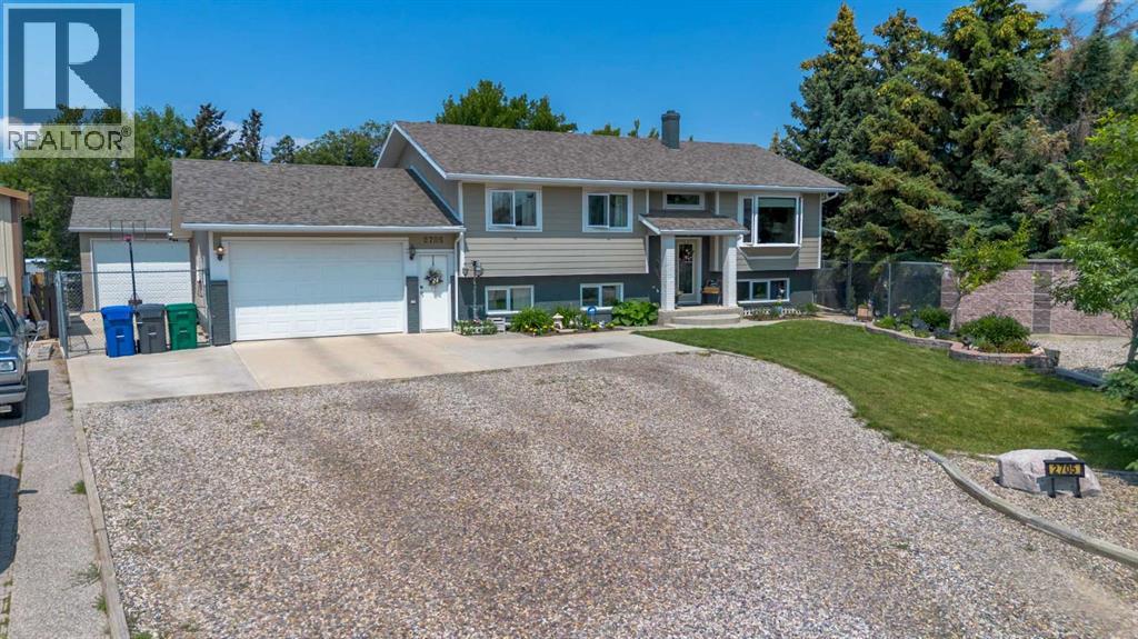 2705 32a Avenue S, Lethbridge, Alberta  T1K 2Y1 - Photo 1 - A2235049