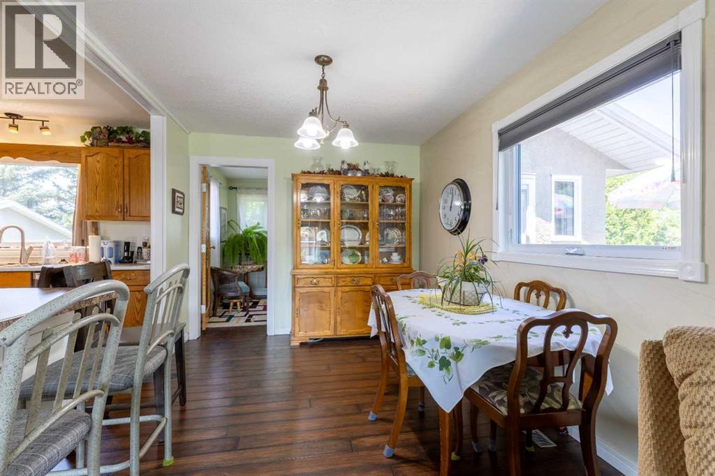 2705 32a Avenue S, Lethbridge, Alberta  T1K 2Y1 - Photo 11 - A2235049