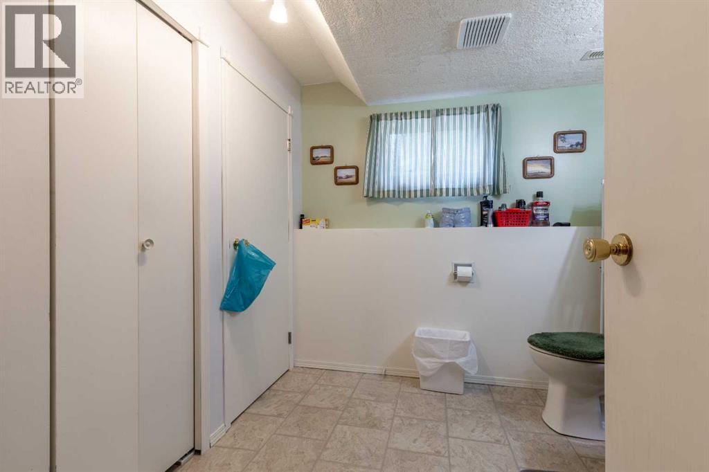 2705 32a Avenue S, Lethbridge, Alberta  T1K 2Y1 - Photo 32 - A2235049