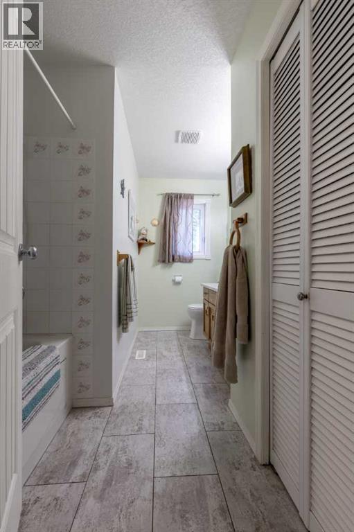 2705 32a Avenue S, Lethbridge, Alberta  T1K 2Y1 - Photo 17 - A2235049