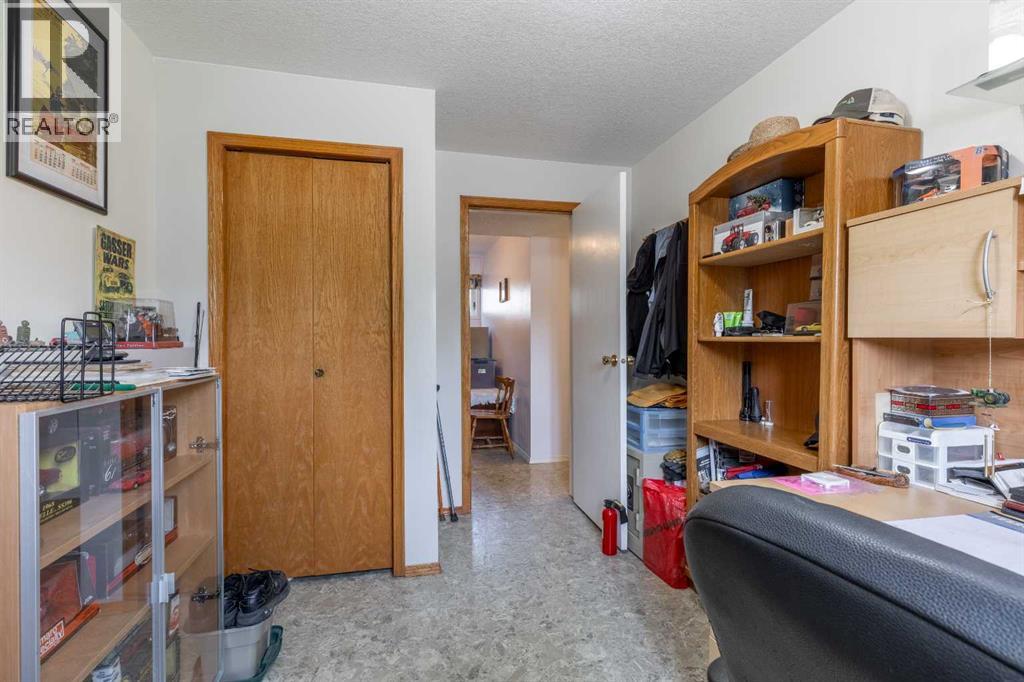 2705 32a Avenue S, Lethbridge, Alberta  T1K 2Y1 - Photo 34 - A2235049