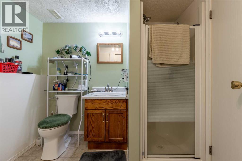 2705 32a Avenue S, Lethbridge, Alberta  T1K 2Y1 - Photo 31 - A2235049