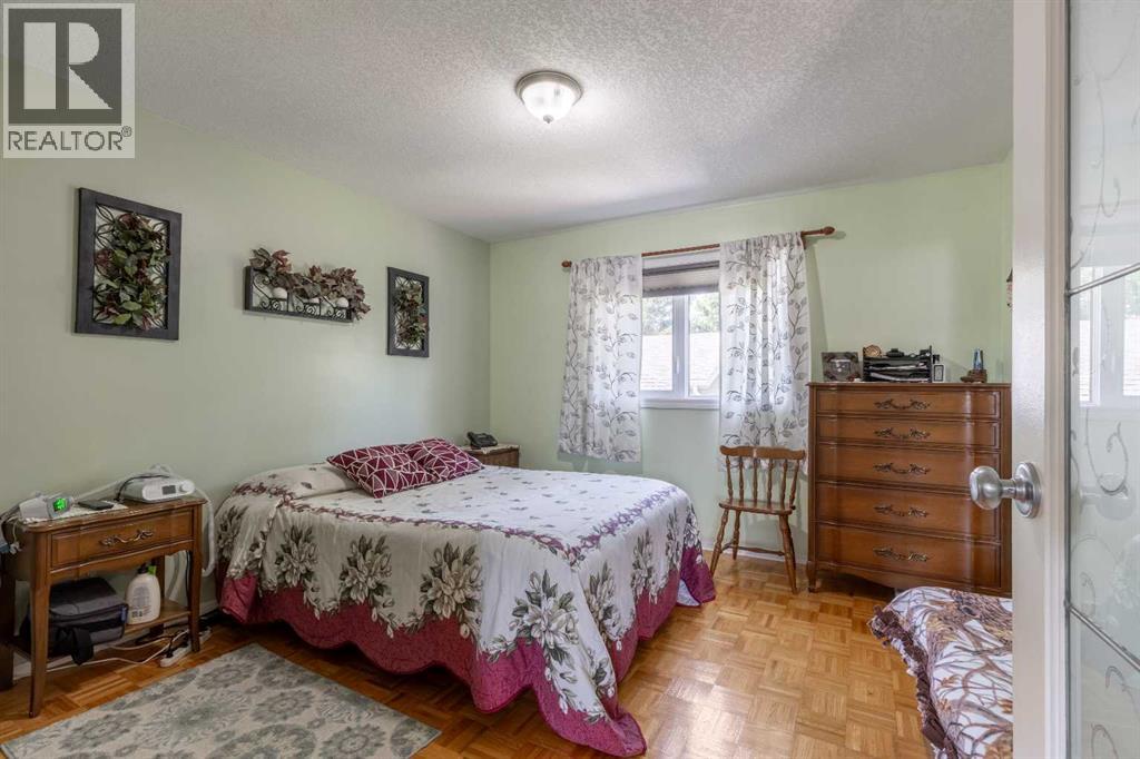 2705 32a Avenue S, Lethbridge, Alberta  T1K 2Y1 - Photo 21 - A2235049