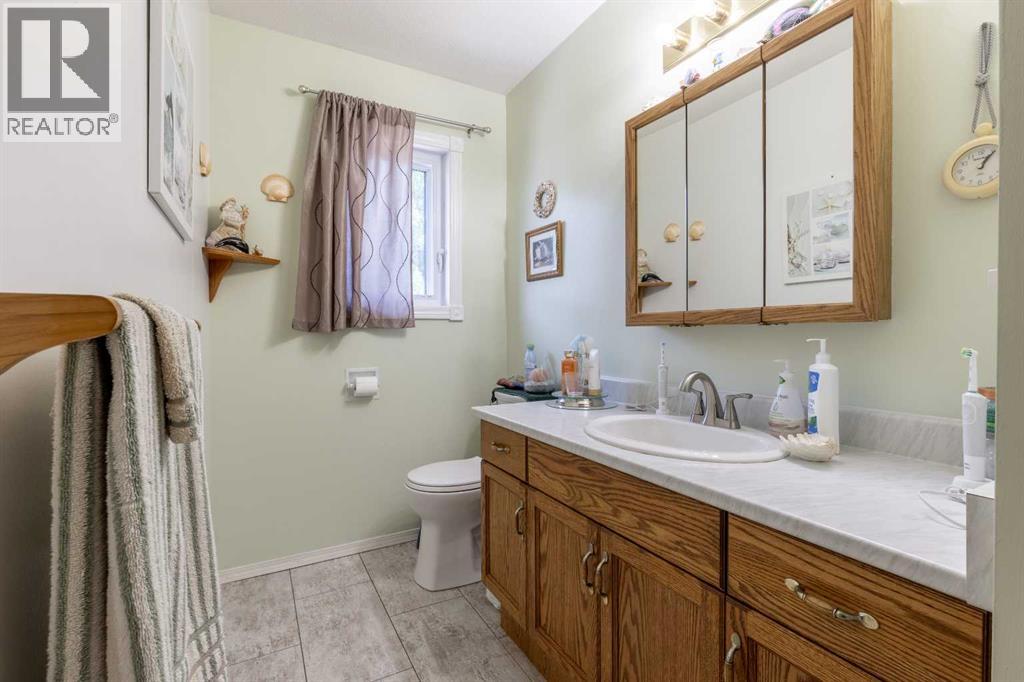 2705 32a Avenue S, Lethbridge, Alberta  T1K 2Y1 - Photo 16 - A2235049