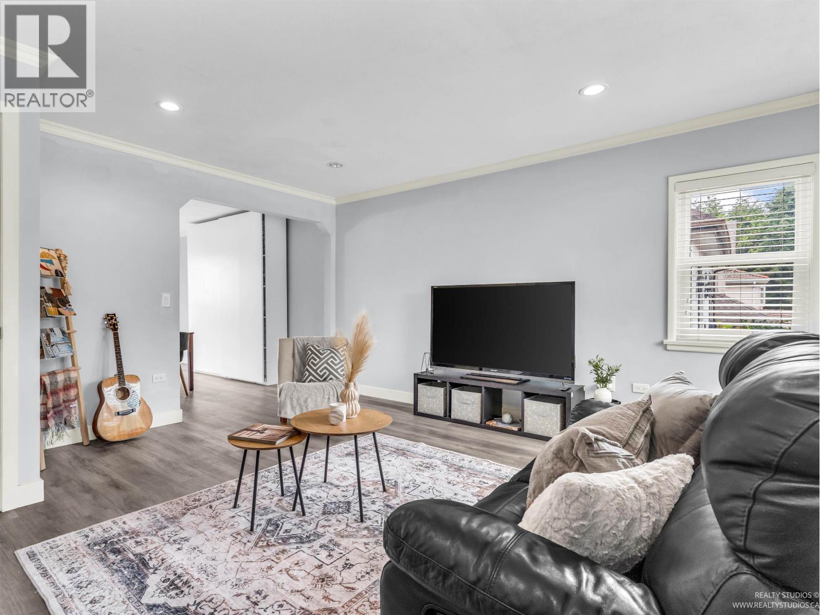 Property at 45 RENFREW STREET image 2
