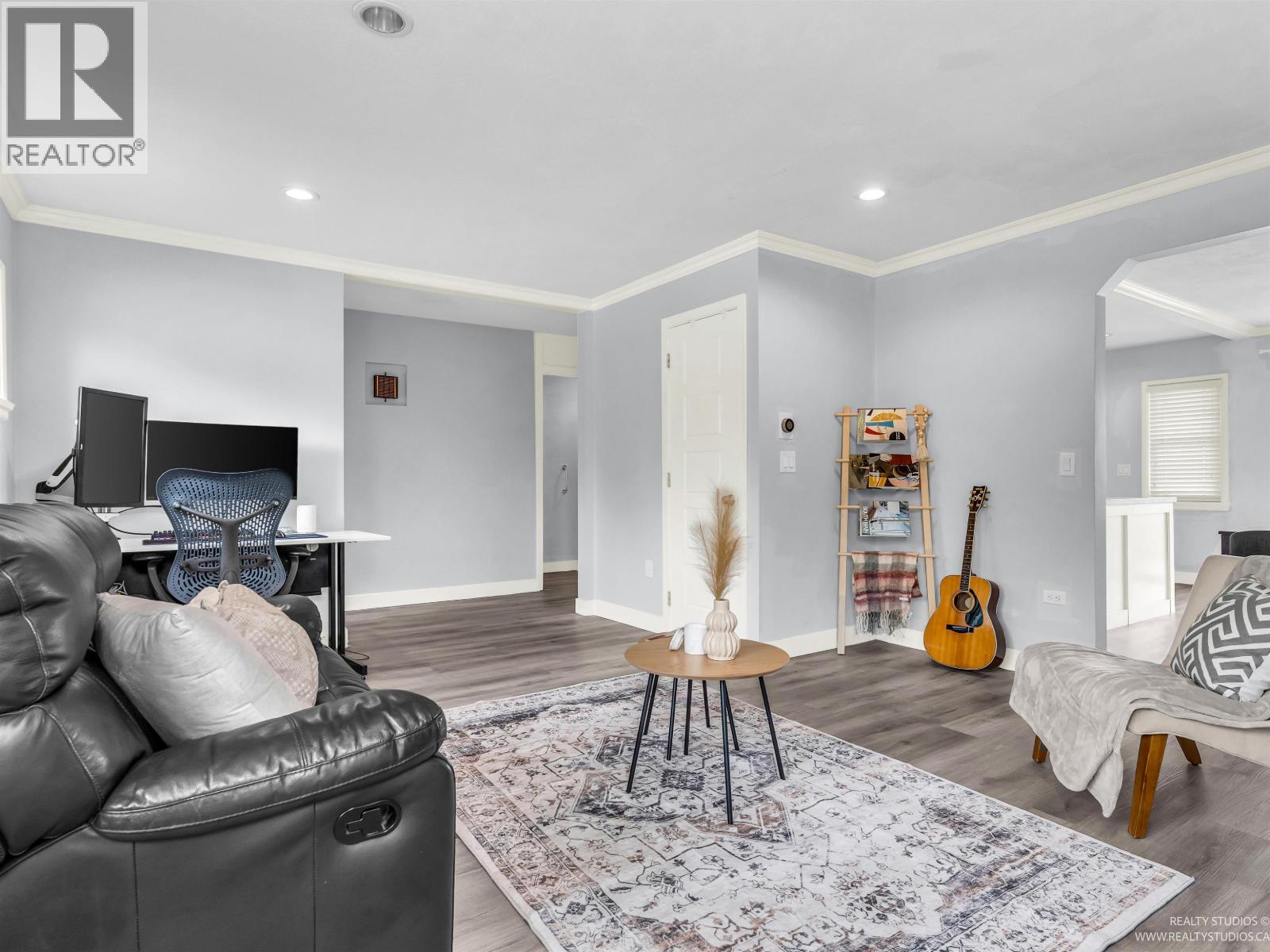 Property at 45 RENFREW STREET image 5