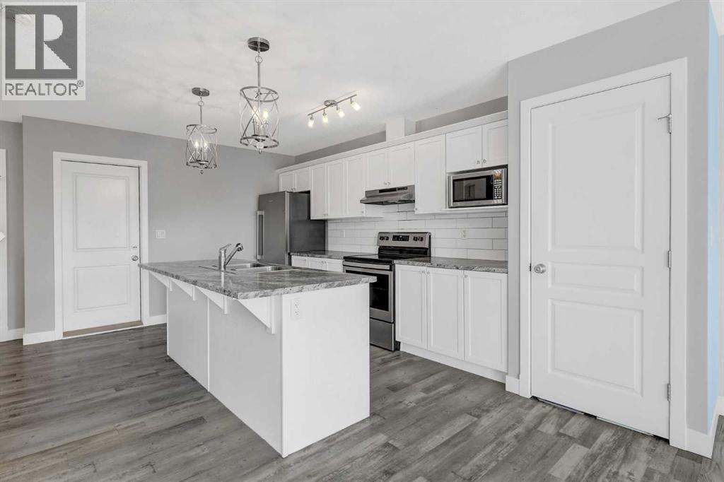 Property at 8417 101 Avenue image 3