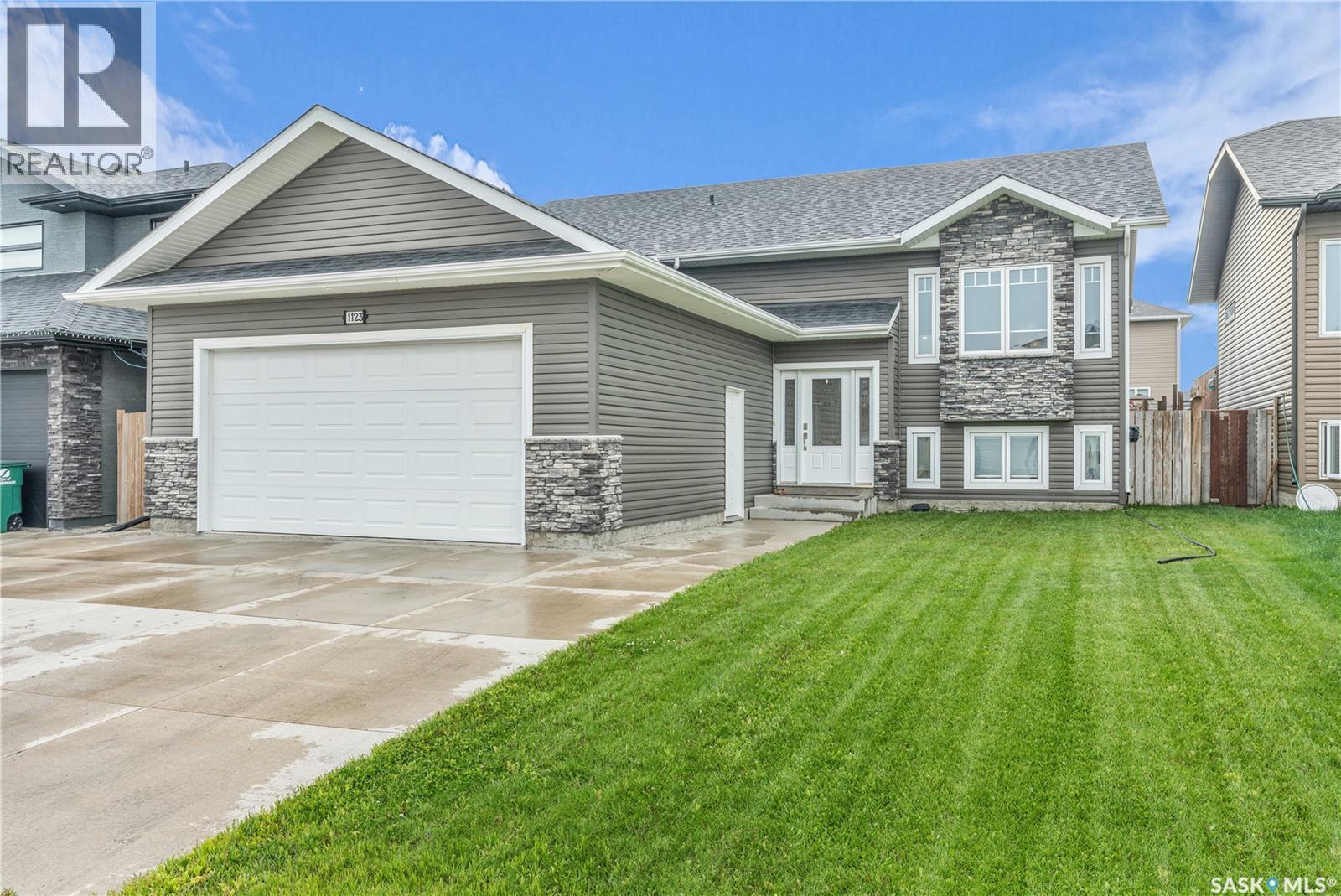 Property at 1123 Hargreaves WAY image 2