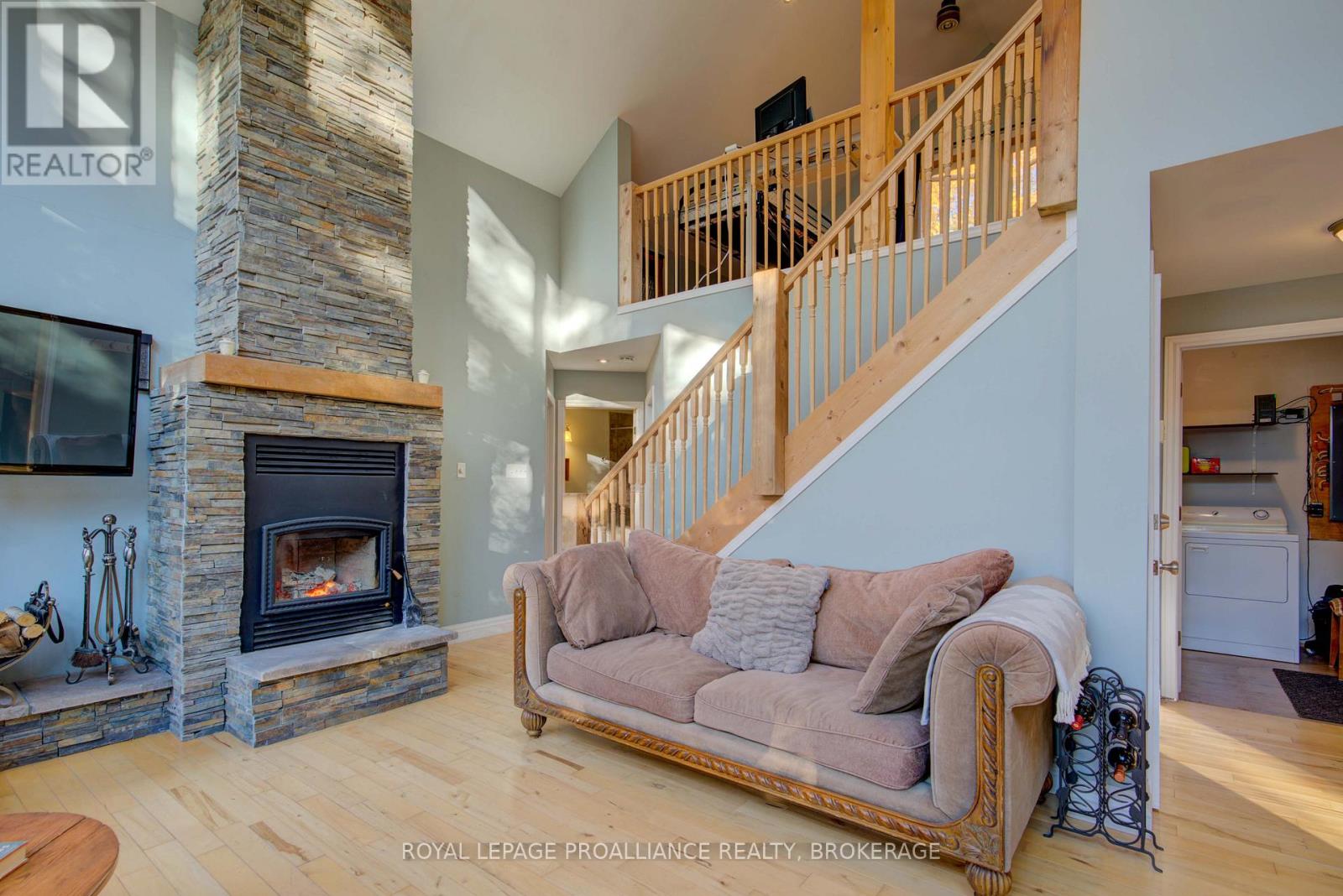 224 Island Drive Lane, Frontenac, Ontario  K0H 2B0 - Photo 22 - X12324998
