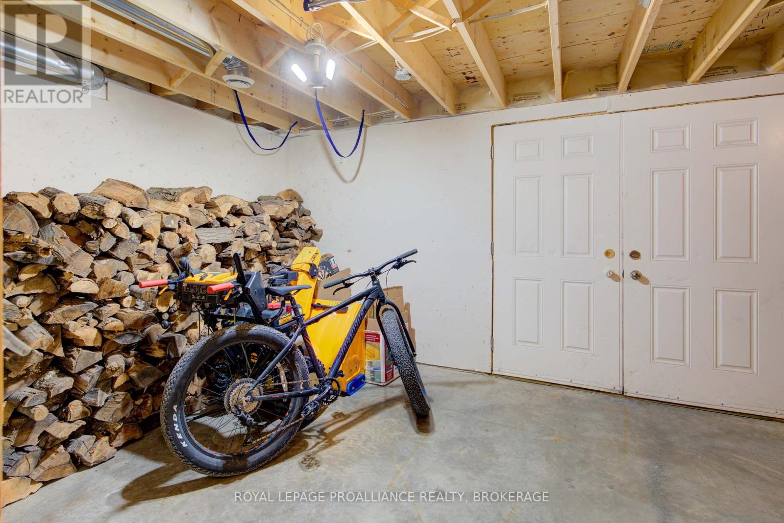 224 Island Drive Lane, Frontenac, Ontario  K0H 2B0 - Photo 37 - X12324998