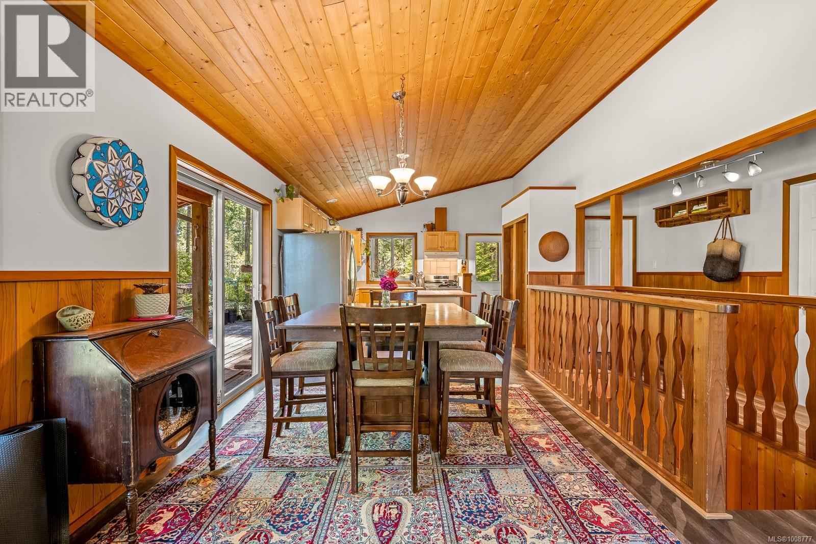 924 Siskin Lane, Cortes Island, British Columbia  V0P 1K0 - Photo 7 - 1008777