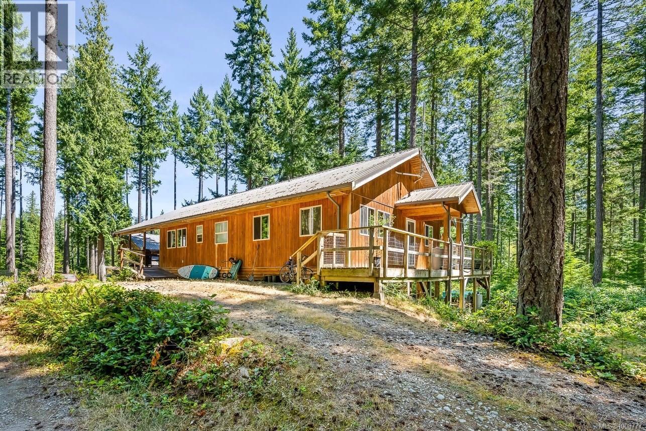 924 Siskin Lane, Cortes Island, British Columbia