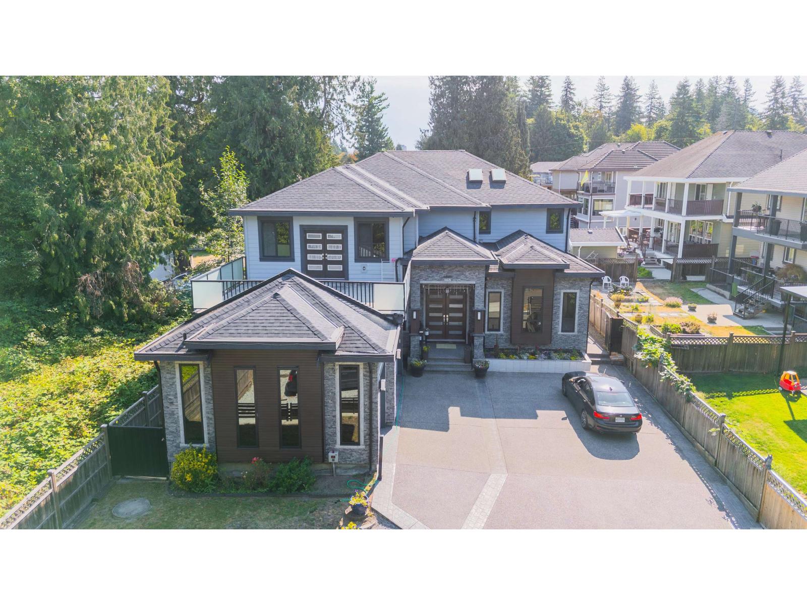 10578 127A STREET, surrey, British Columbia
