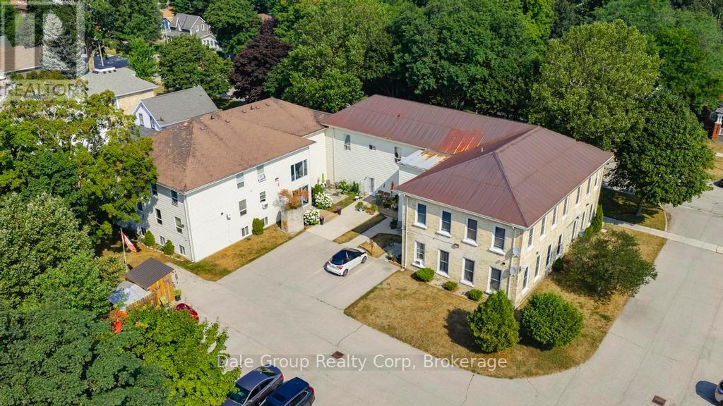 184 EAST STREET E, goderich (goderich (town)), Ontario