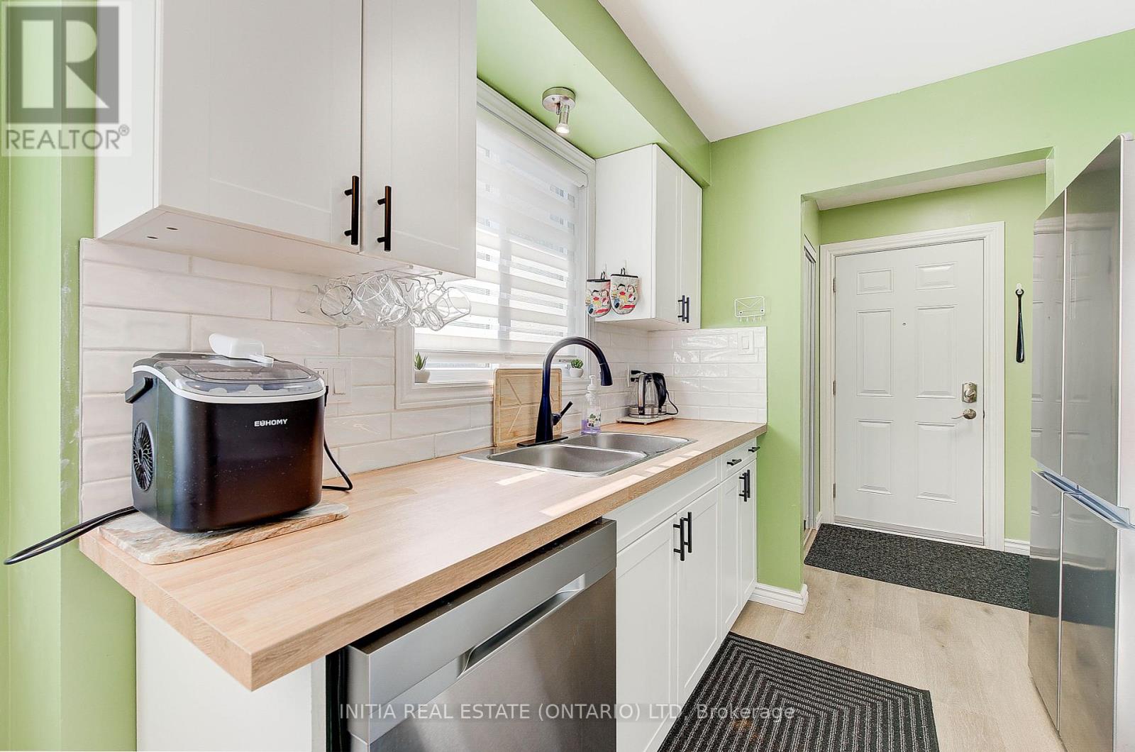 255 Brunswick Crescent, London North, Ontario  N6G 3L1 - Photo 10 - X12324964