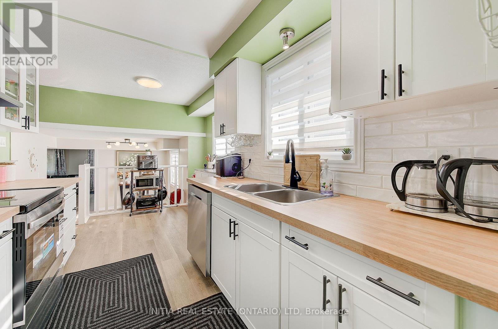255 Brunswick Crescent, London North, Ontario  N6G 3L1 - Photo 11 - X12324964