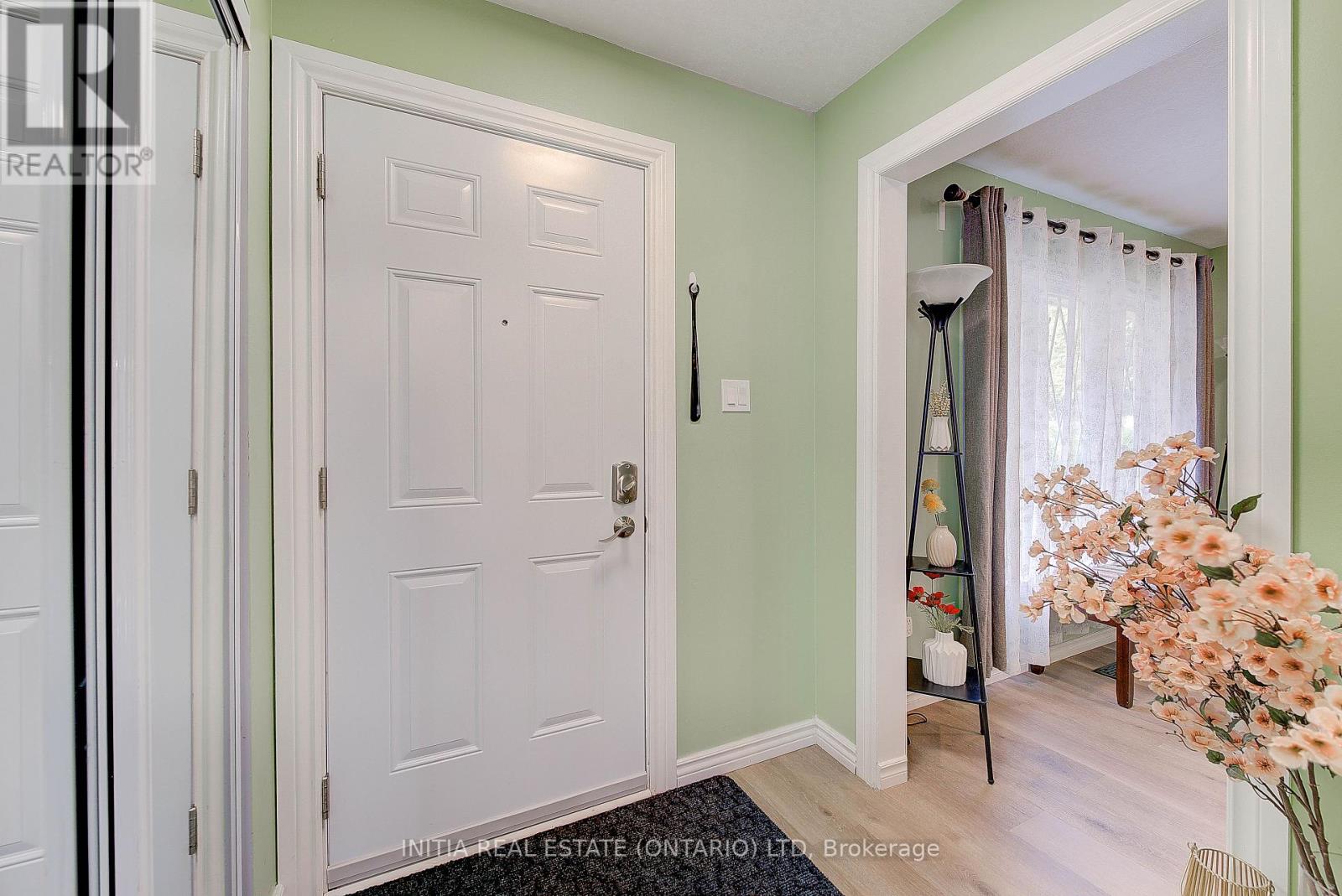 Property at 255 BRUNSWICK CRESCENT image 3
