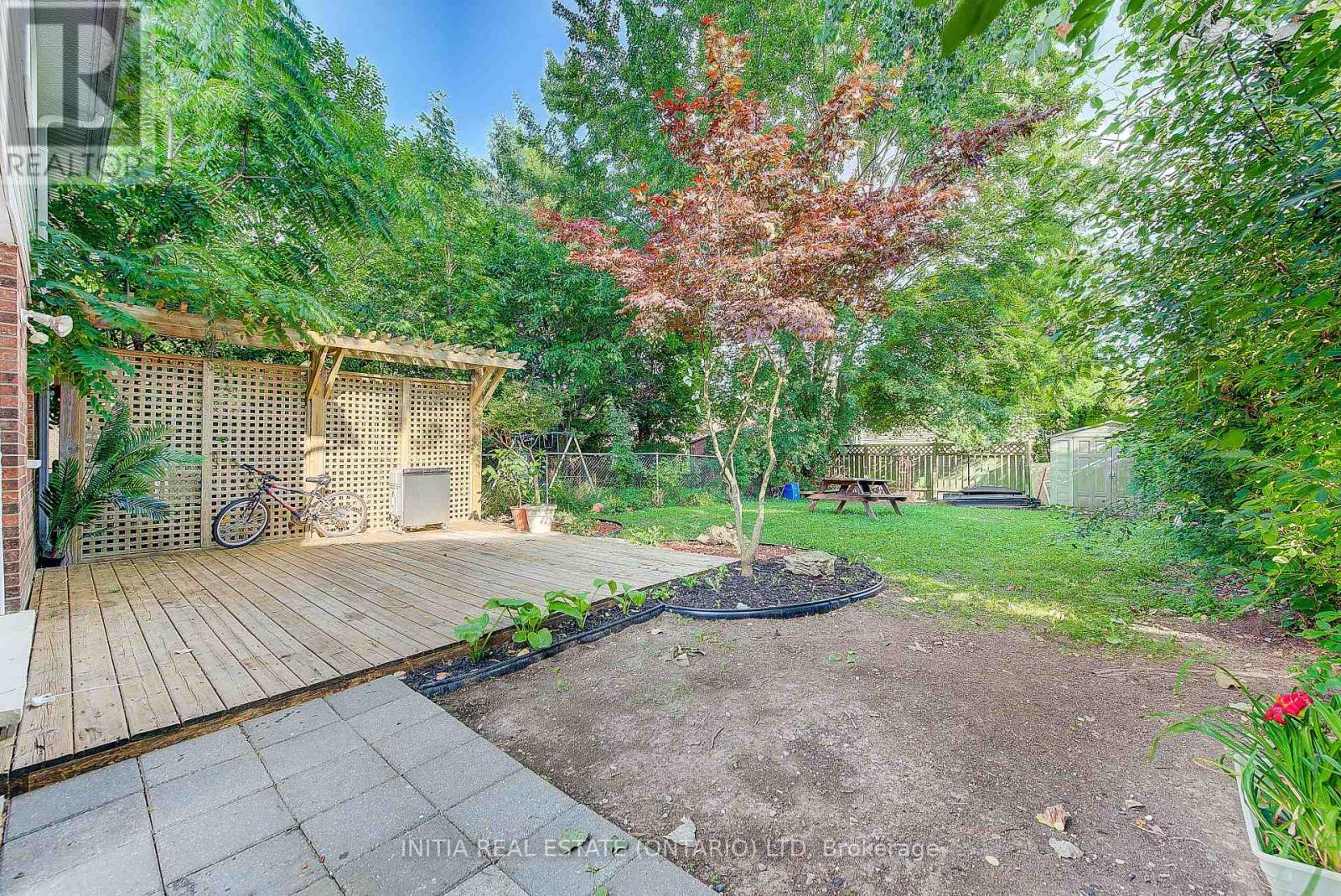255 Brunswick Crescent, London North, Ontario  N6G 3L1 - Photo 32 - X12324964