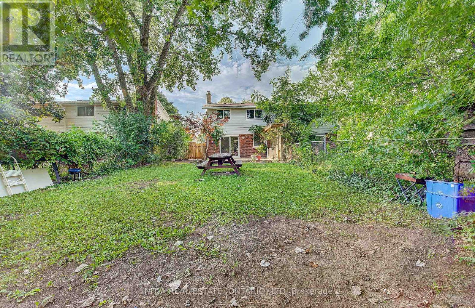 255 Brunswick Crescent, London North, Ontario  N6G 3L1 - Photo 35 - X12324964