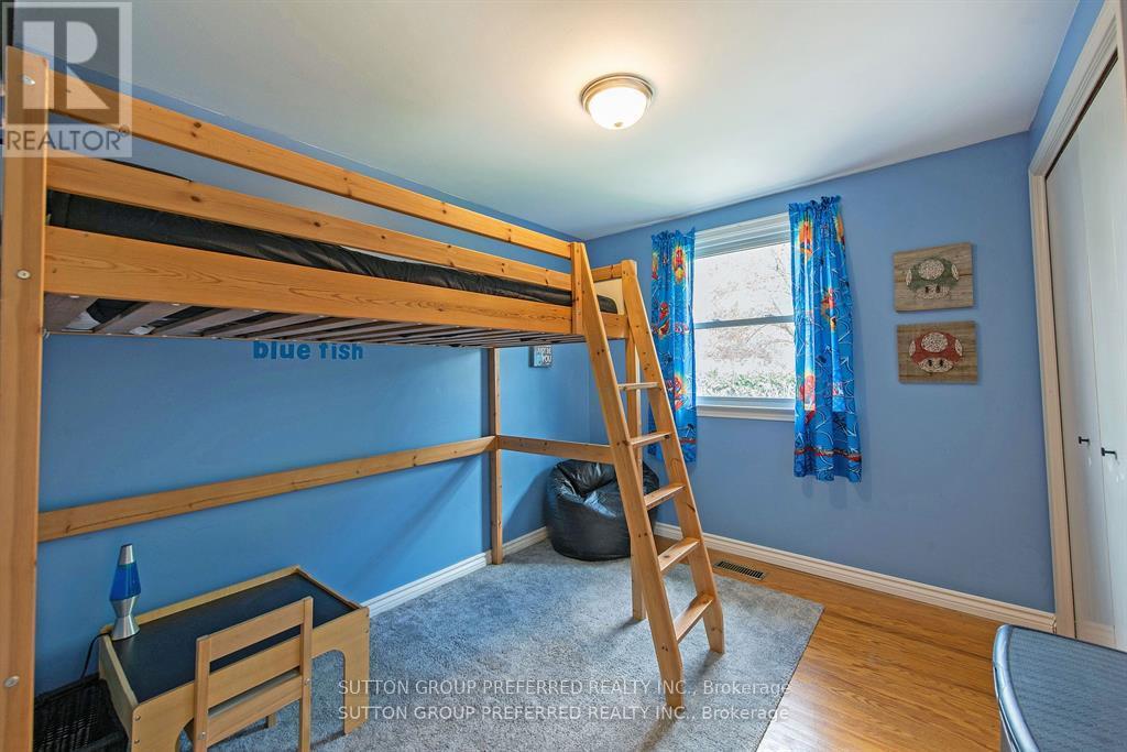 31 Milford Crescent, London North, Ontario  N5X 1A9 - Photo 34 - X12325043