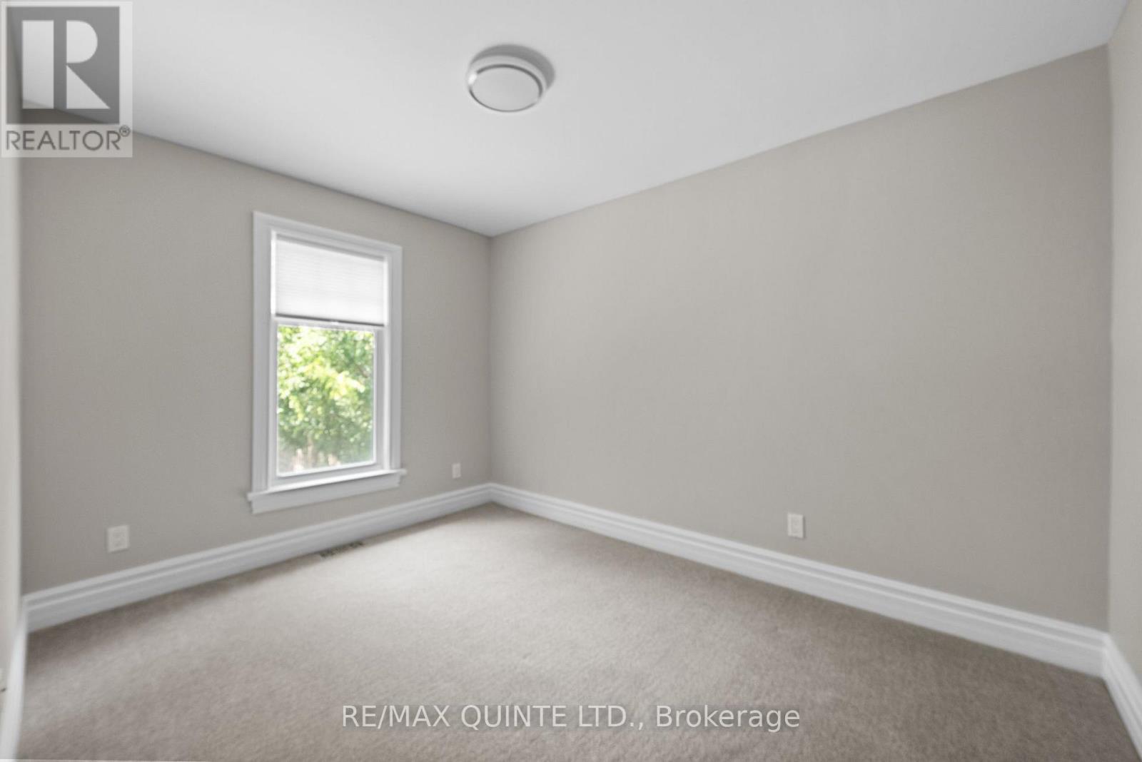 14 Elm Street, Prince Edward County, Ontario  K0K 2T0 - Photo 25 - X12325033