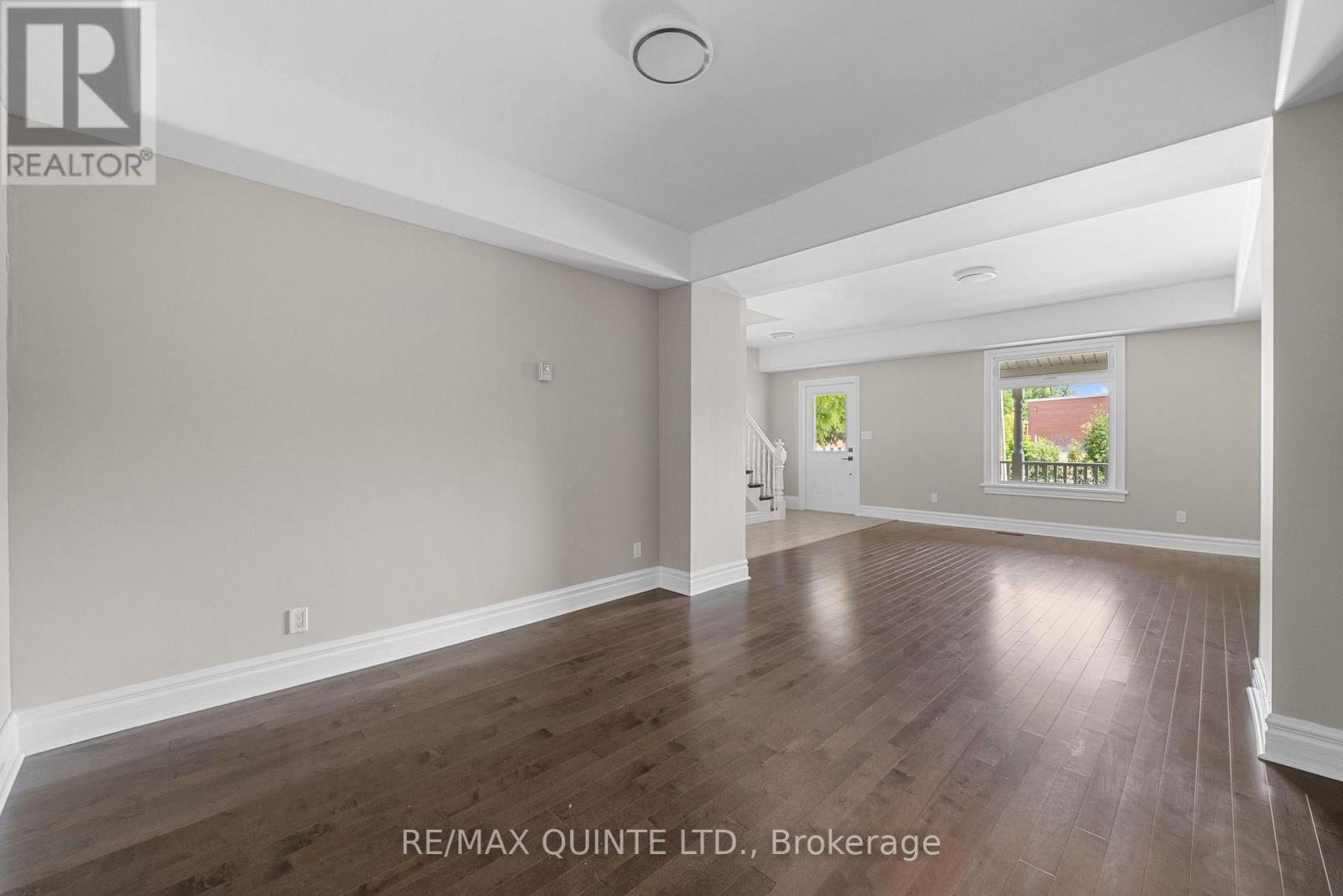 14 Elm Street, Prince Edward County, Ontario  K0K 2T0 - Photo 7 - X12325033