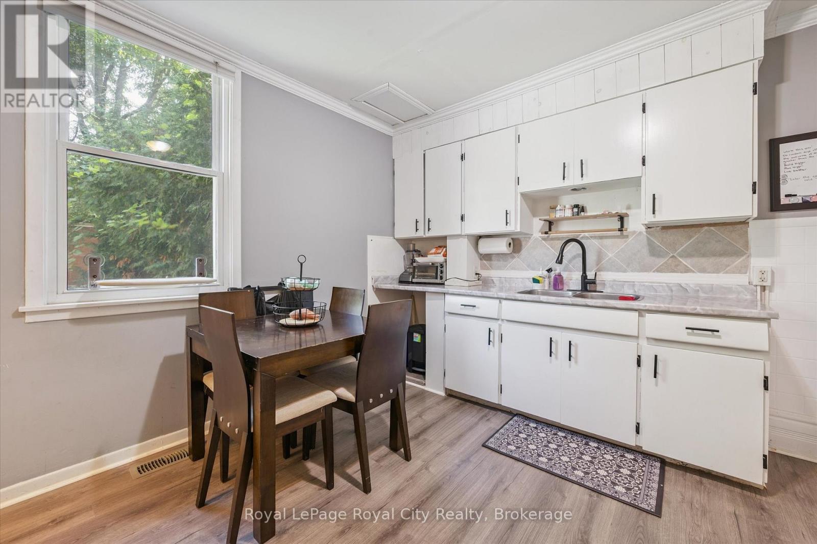 148 Suffolk Street W, Guelph, Ontario  N1H 2J5 - Photo 7 - X12325104