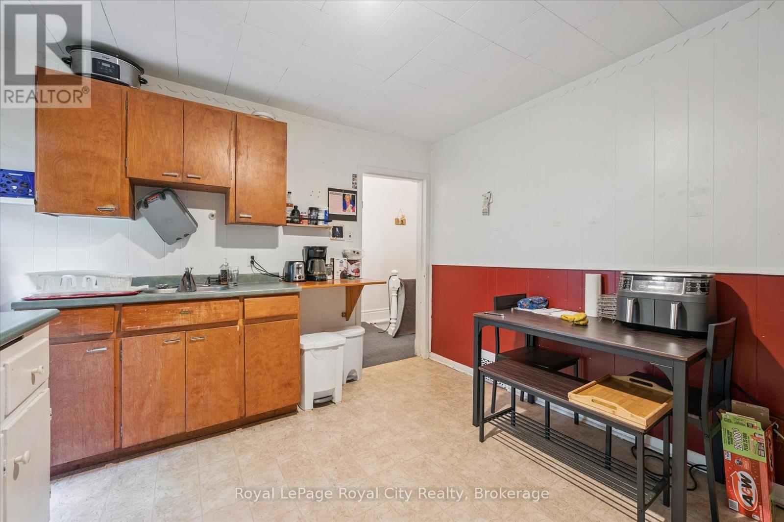 148 Suffolk Street W, Guelph, Ontario  N1H 2J5 - Photo 15 - X12325104