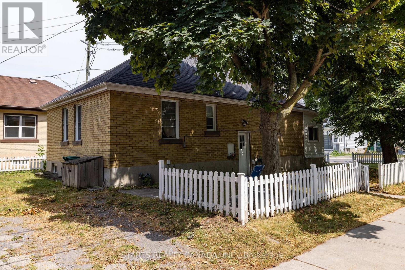 420 Macdonnell Street, Kingston, Ontario  K7L 4E4 - Photo 27 - X12321095