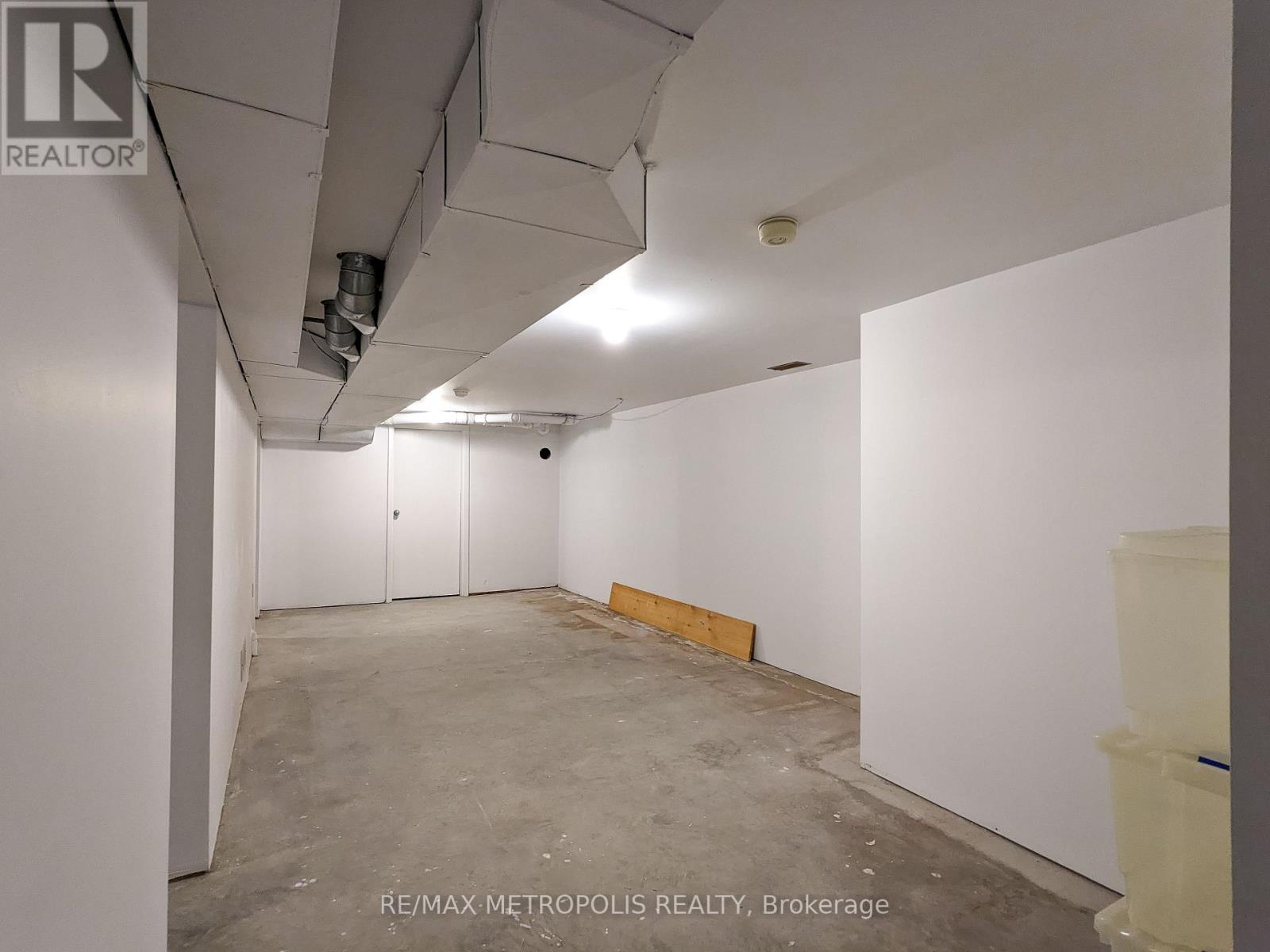 140 Cameron Street, Sarnia, Ontario  N7T 4V8 - Photo 16 - X12324875