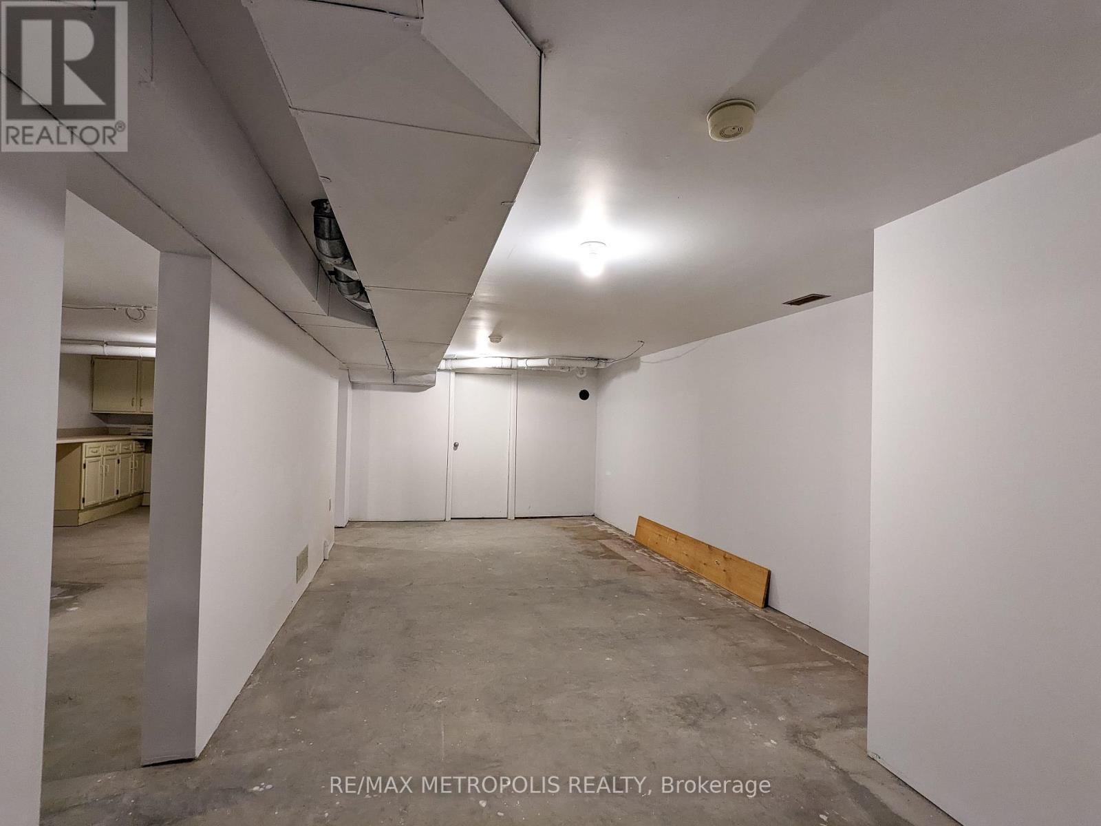 140 Cameron Street, Sarnia, Ontario  N7T 4V8 - Photo 20 - X12324875