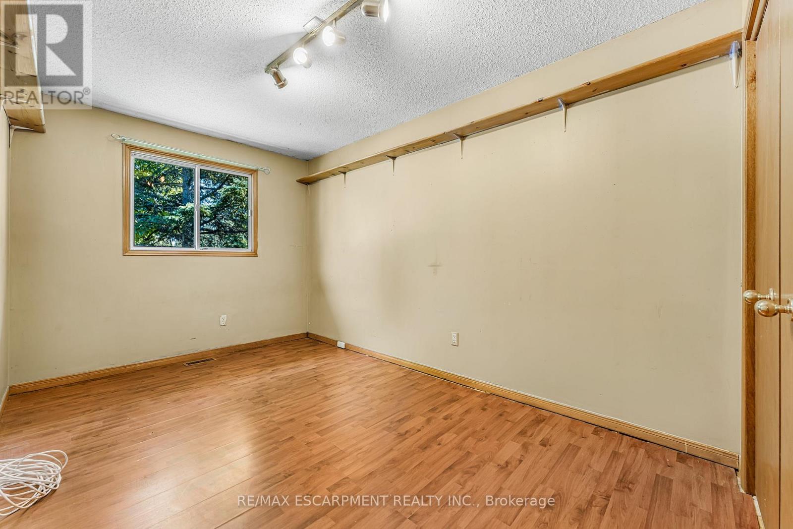 40 Wade Road, West Lincoln, Ontario  L0R 2A0 - Photo 19 - X12324890