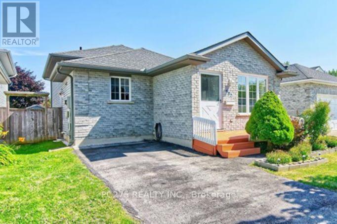 402 Chestnut Street, St. Thomas, Ontario  N5R 6E9 - Photo 1 - X12313259