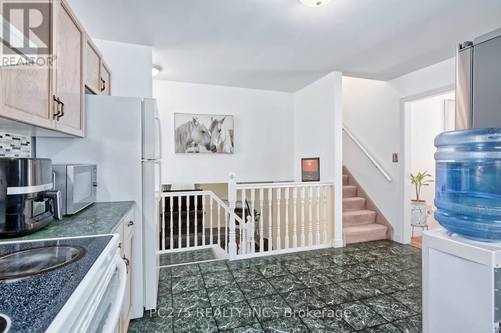 402 Chestnut Street, St. Thomas, Ontario  N5R 6E9 - Photo 13 - X12313259