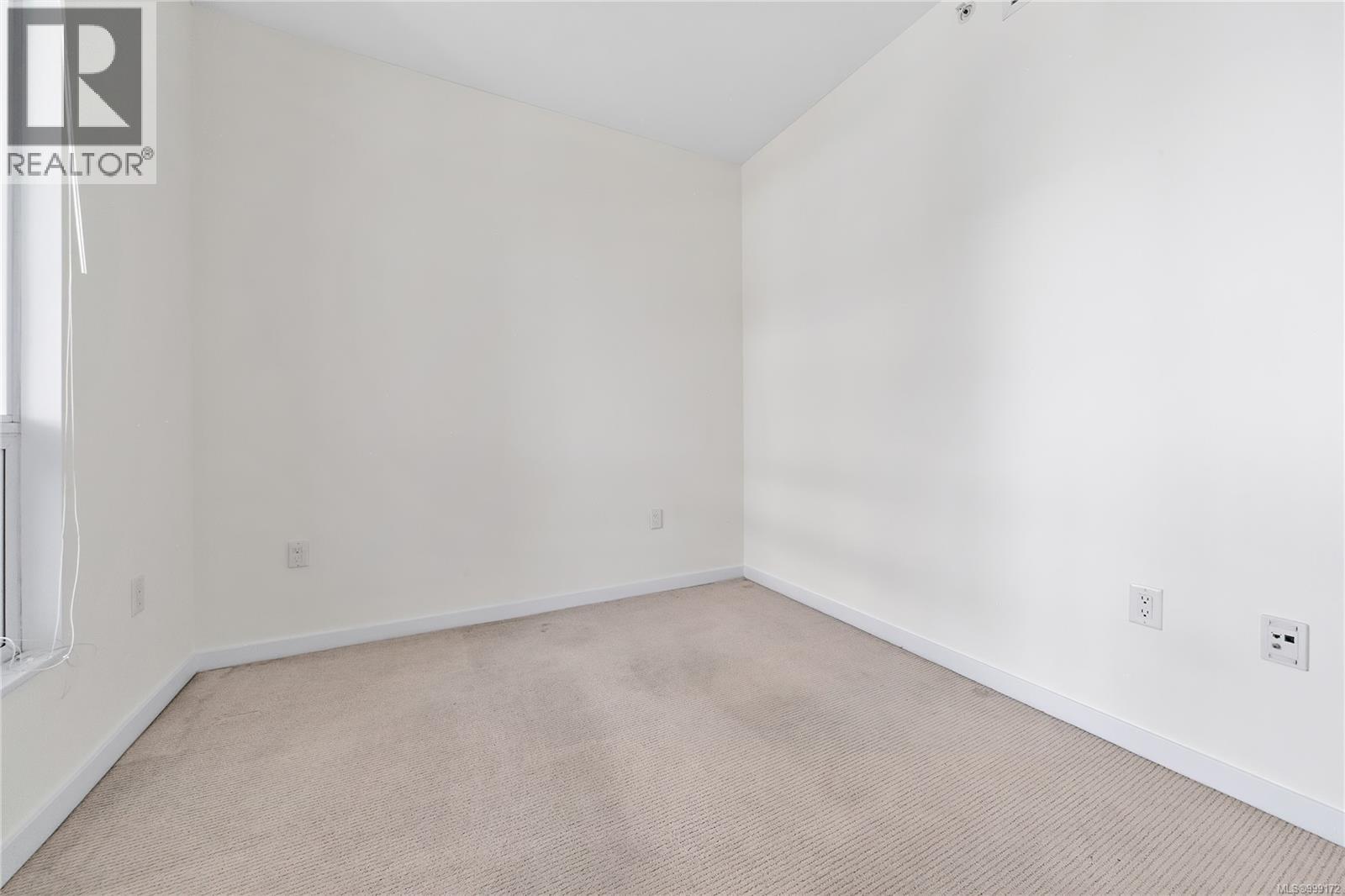 305 399 Tyee Rd, Victoria, British Columbia  V9A 0A8 - Photo 22 - 999172
