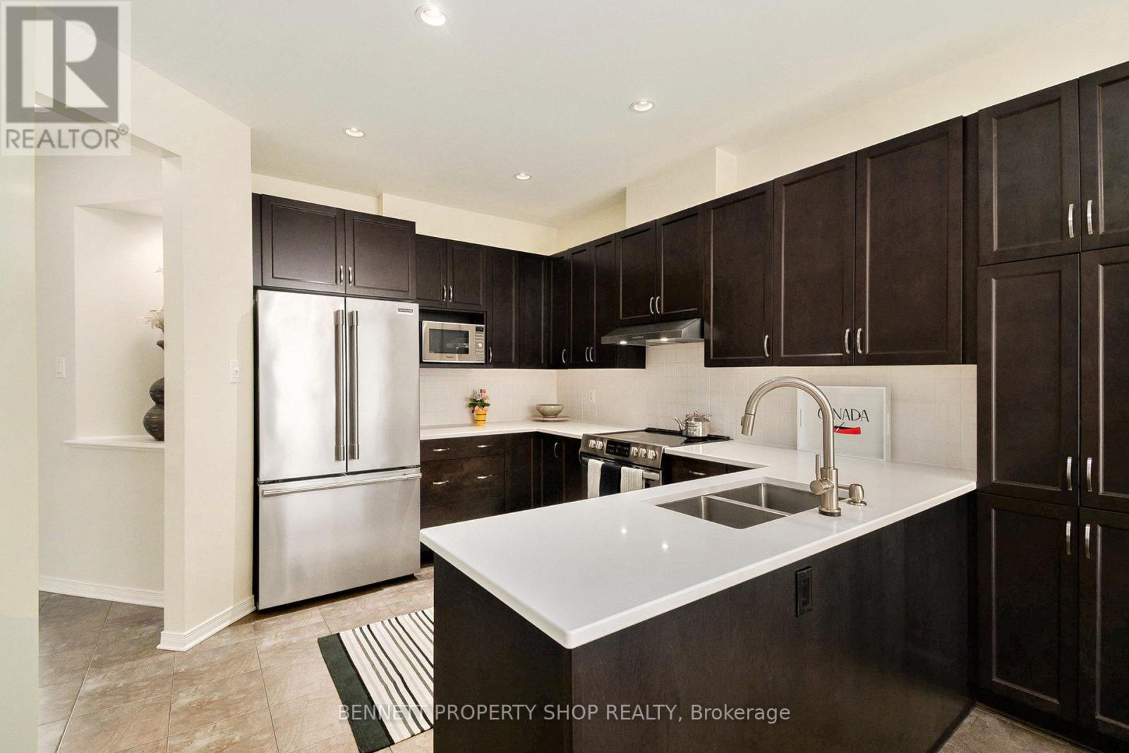 295 Harthill Way, Ottawa, Ontario  K2J 0P3 - Photo 7 - X12316085