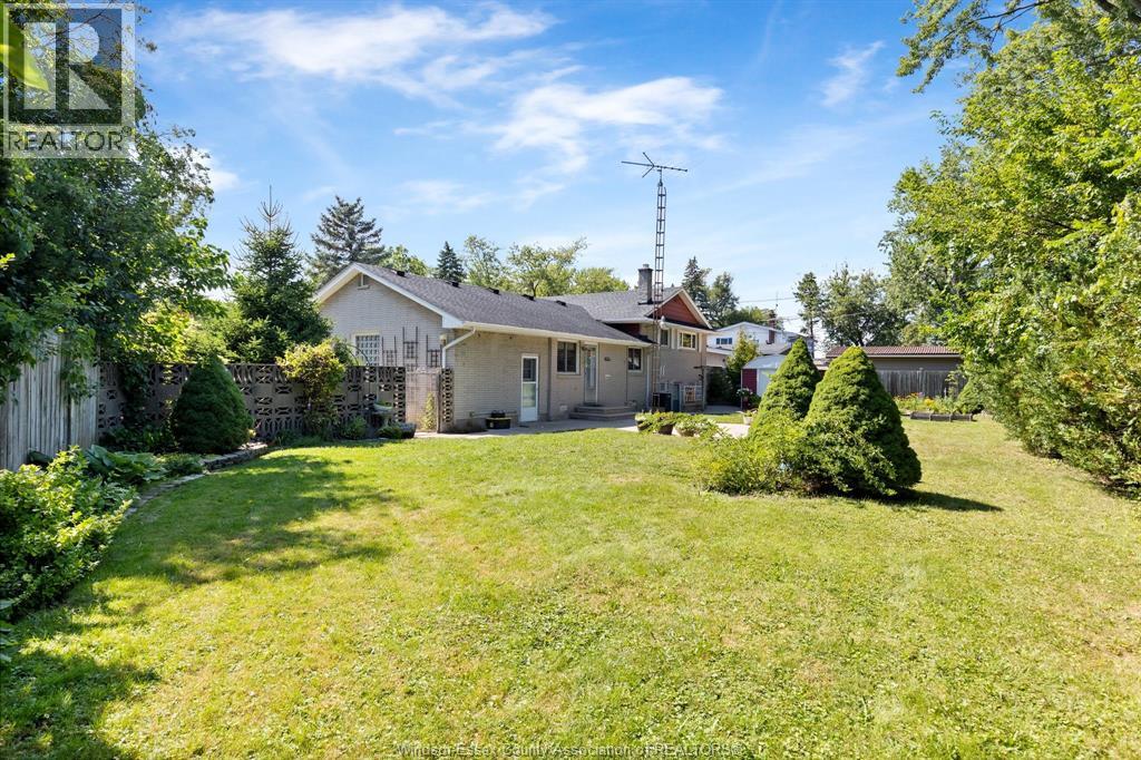 Property at 1552 STRATFORD image 4