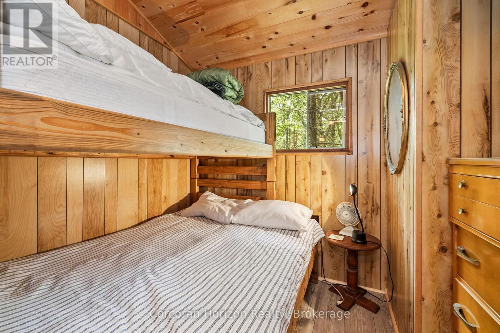 162 Winding Way, Georgian Bay, Ontario  L0K 1S0 - Photo 25 - X12280139