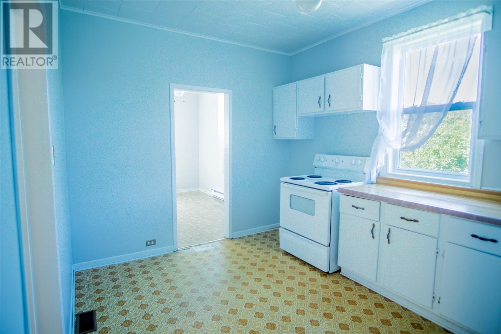 Property at 508 Southside Road image 4