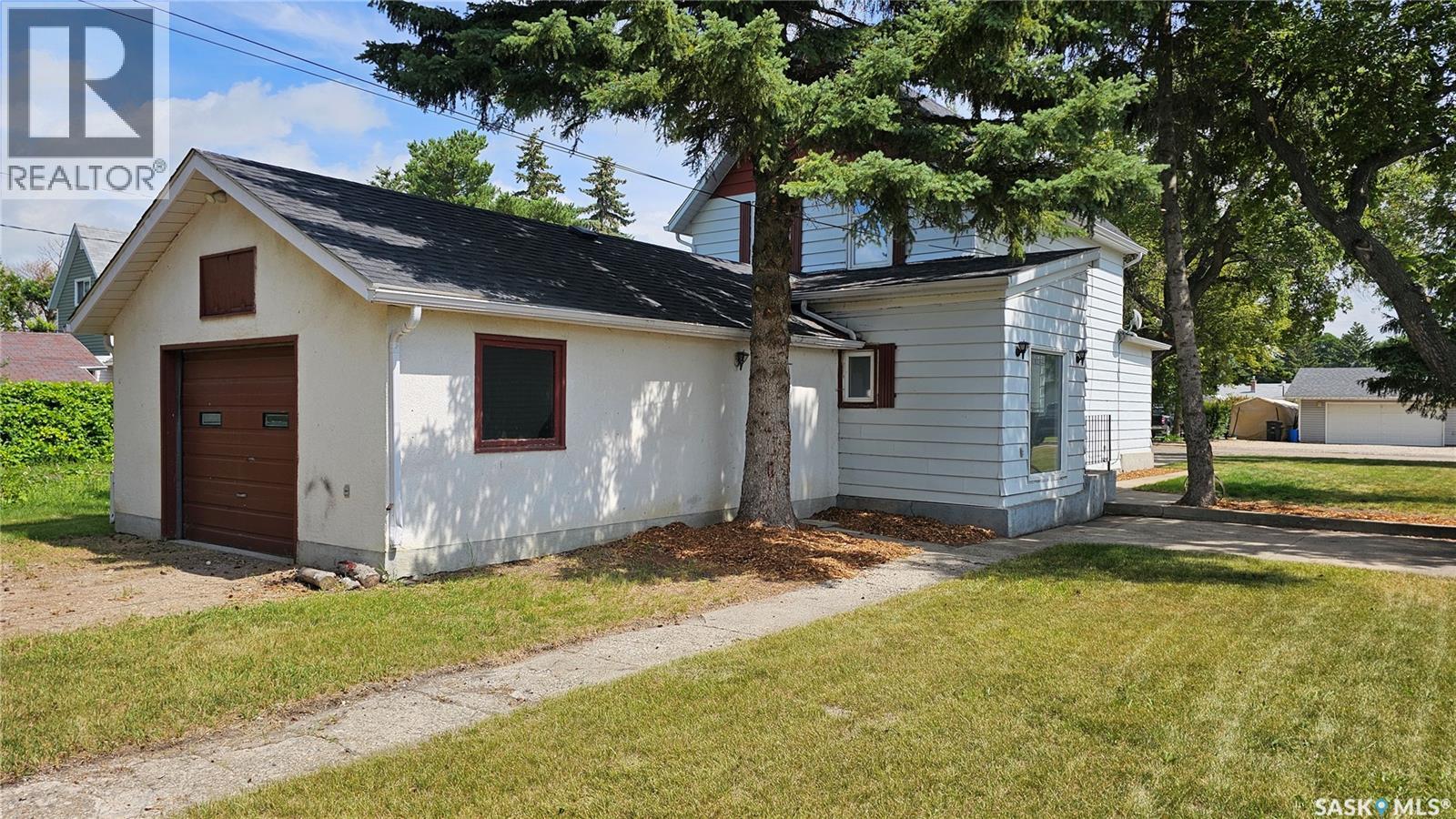 50 Antrim Street, Lanigan, Saskatchewan  S0K 2M0 - Photo 4 - SK014632