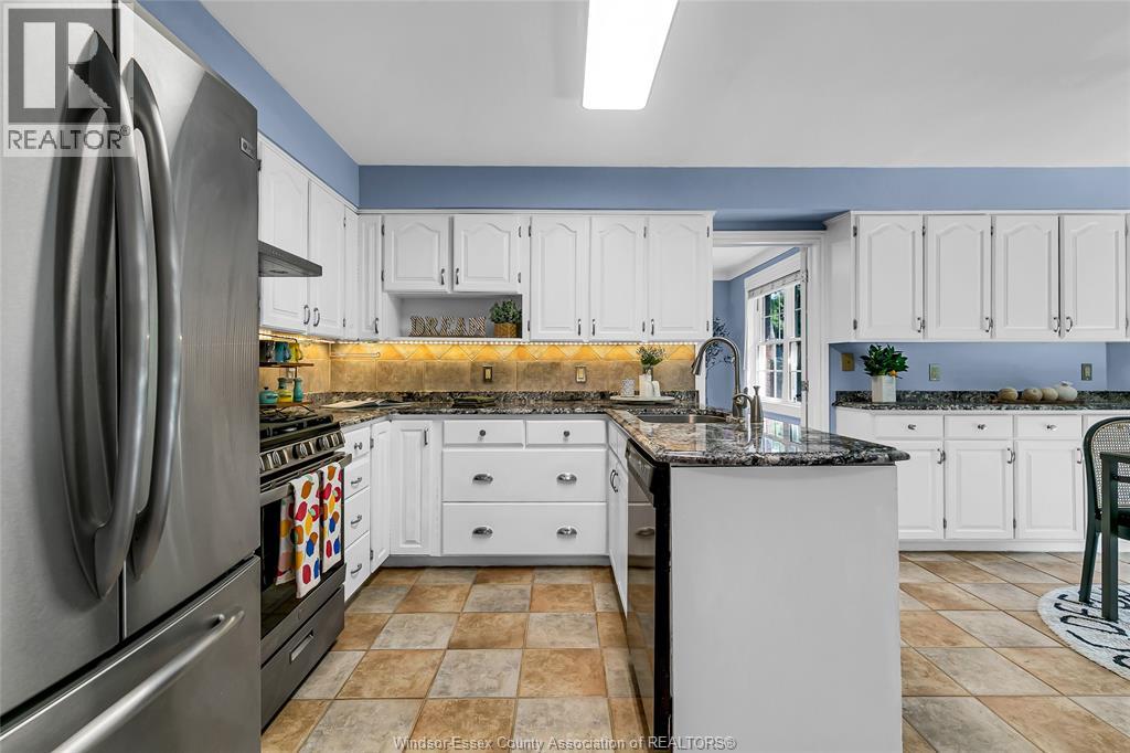 2470 Glenwood Avenue, Windsor, Ontario N9E 2E6 - Photo 15 - 25019732
