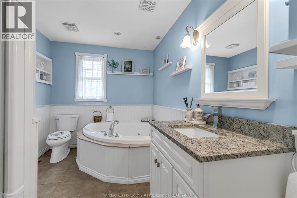 2470 Glenwood Avenue, Windsor, Ontario N9E 2E6 - Photo 26 - 25019732