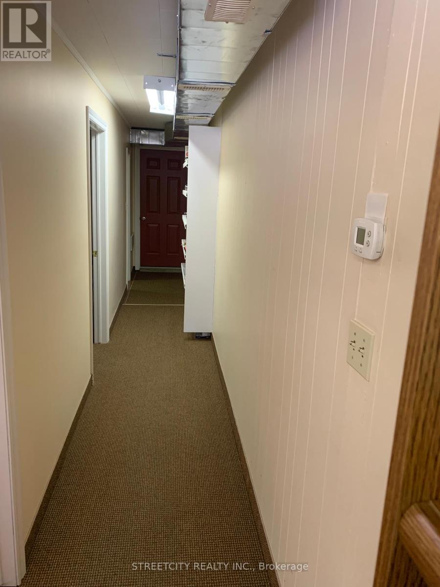241 Main Street, Southwest Middlesex, Ontario  N0L 1M0 - Photo 19 - X12325127