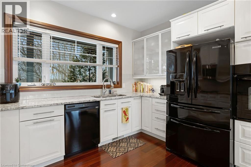 Photo 10 of 50 for 33875 Fifth Line