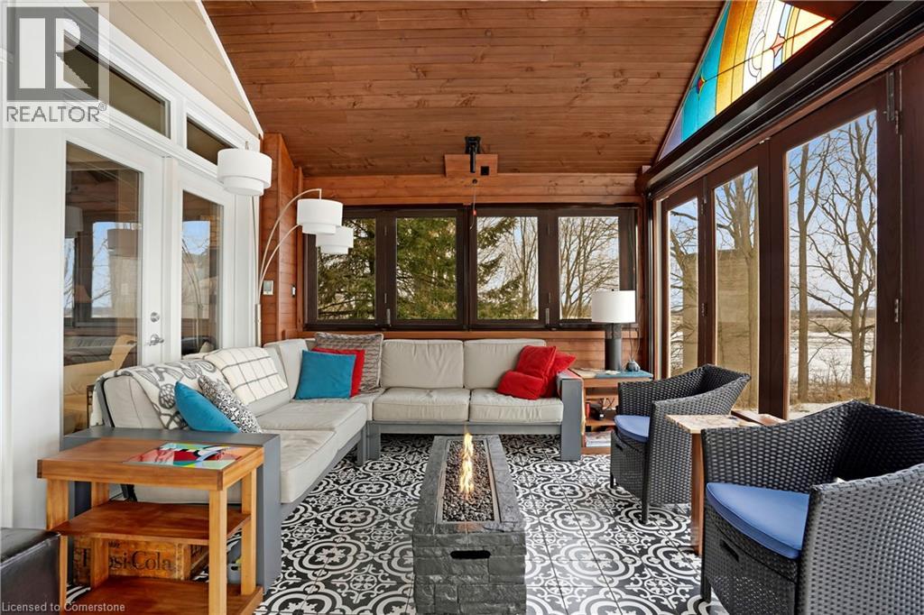 Photo 17 of 50 for 33875 Fifth Line