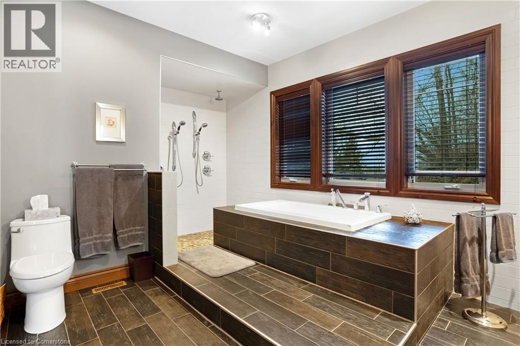 Photo 22 of 50 for 33875 Fifth Line