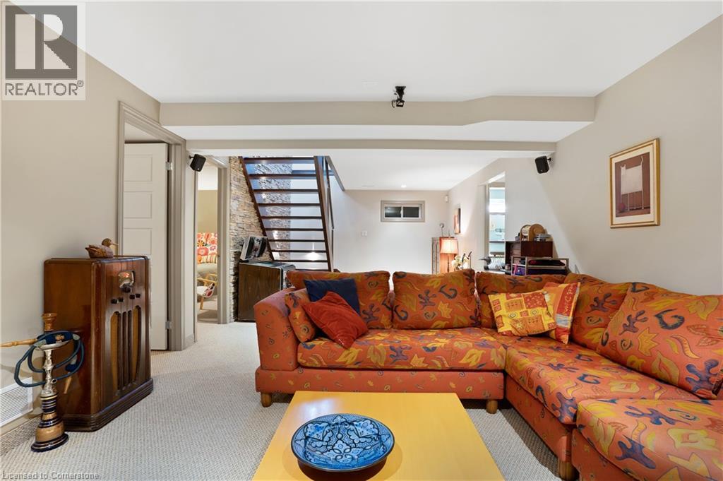 Photo 24 of 50 for 33875 Fifth Line