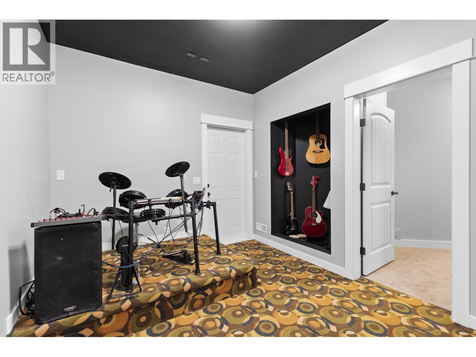 Property at 4802 Trepanier Road image 4