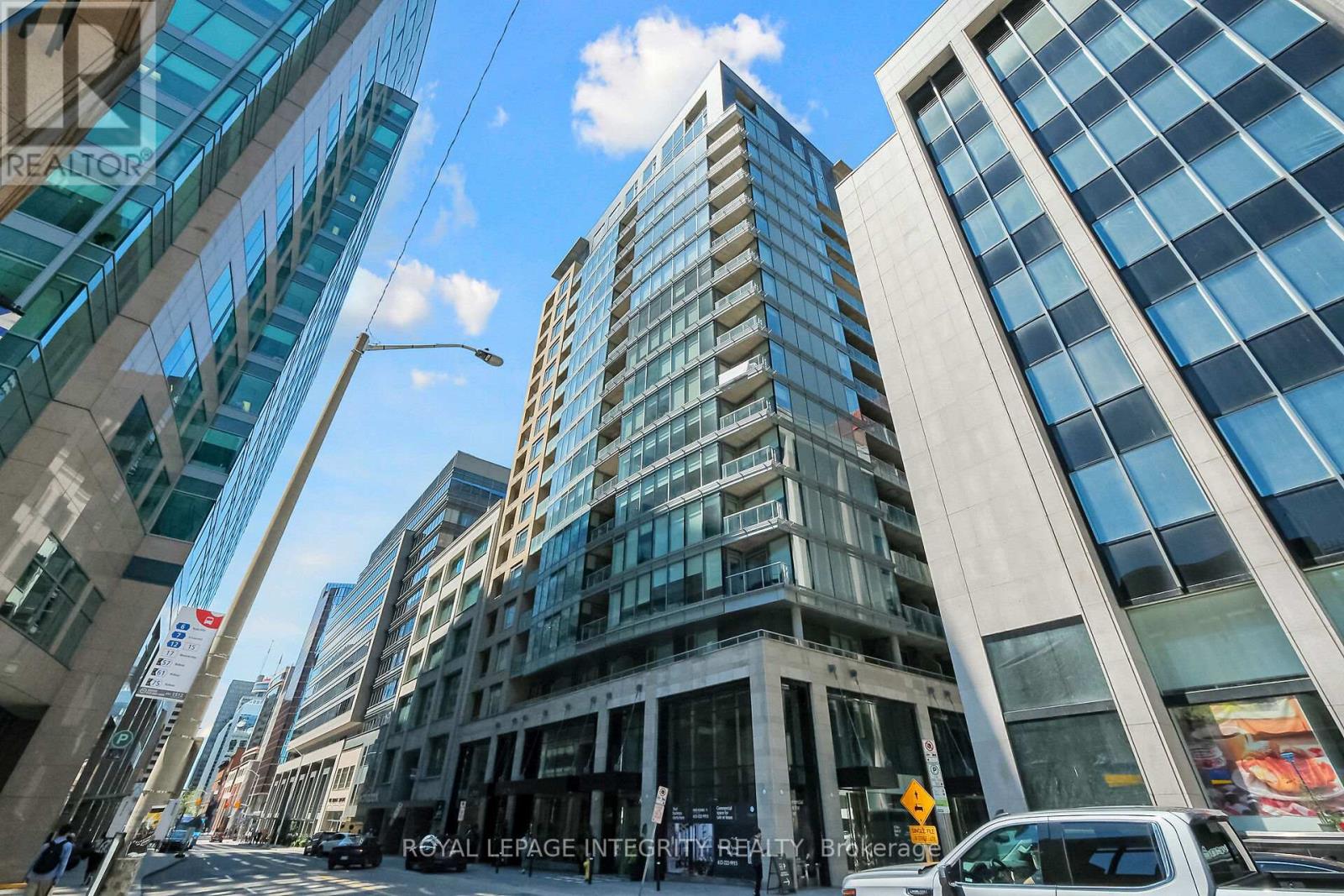 1409 - 101 Queen Street, Ottawa, Ontario  K1P 0B7 - Photo 2 - X12325179